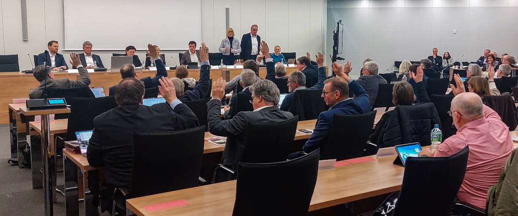 2024-12-16 Foto_Kreistagssitzung_Pflege_Titel