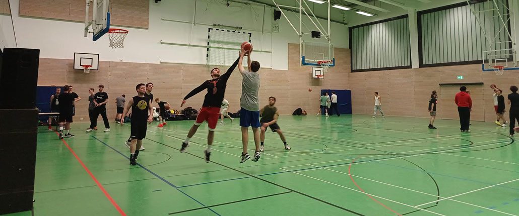 Mitternachtsbasketball-V
